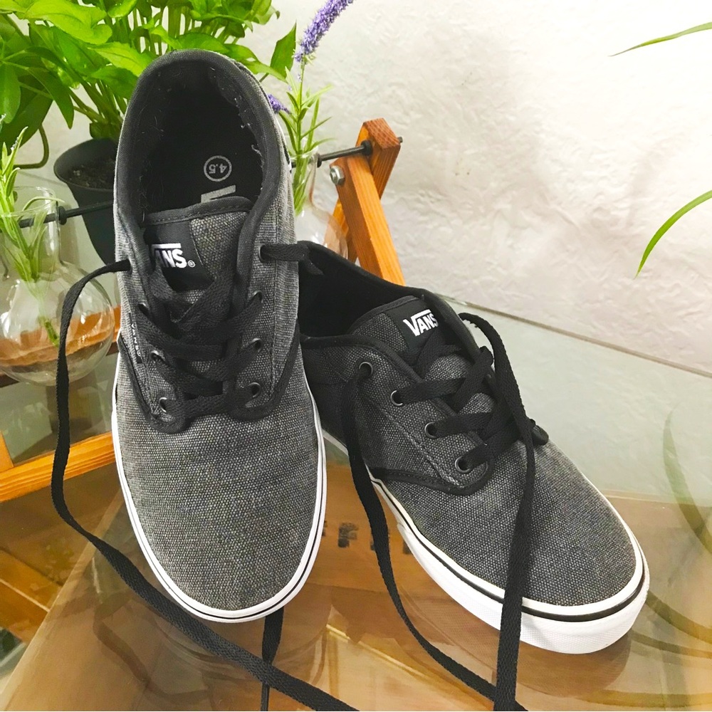 Vans #1 Skateboard Pro Lace-up Shoes Sneakers, Size 4.5 (Women’s 6) Gray Denim